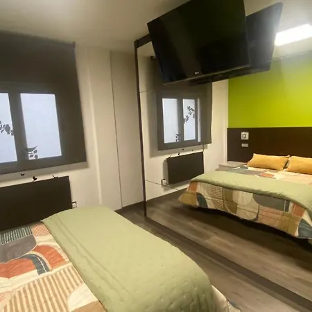 Completo Apartamento Para 2 En El Centro De * Gijón